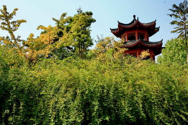 湖北經(jīng)濟(jì)學(xué)院“學(xué)無(wú)止境”亭