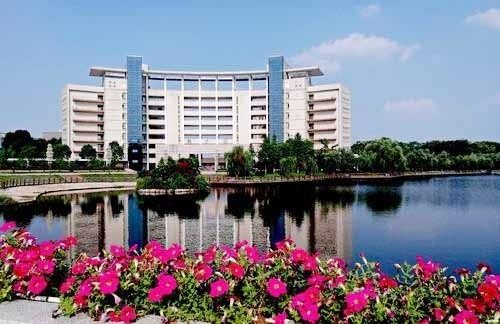 武漢交通職業學院校園風光